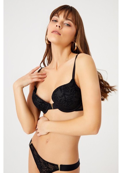 Violet V Dantel Sütyen Takımı modelleri