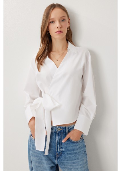 Gömlek Yaka Anvelop Poplin Bluz LZV0040 Beyaz fiyatları