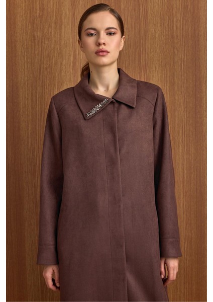 Devrik Yaka Taş Detaylı Süet Görünümlü Büyük Beden Pardesü Kahve 6795 indirimleri