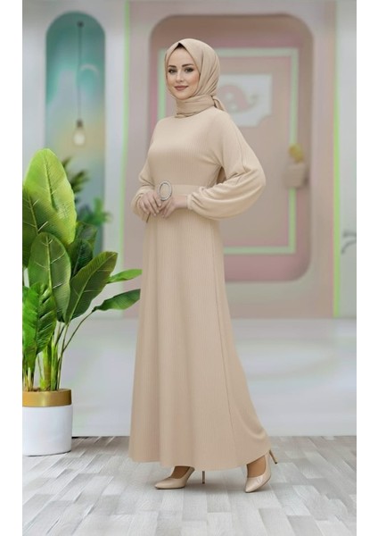 Kemer Detaylı Lastik Kollu Uzun Tesettür Elbise