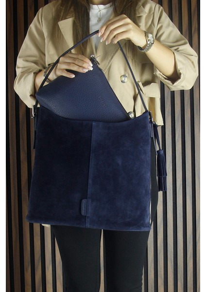 Lacivert Hakiki Dana Süet Püsküllü Manyetik Kapaklı Büyük Boy Günlük Omuz Çantası ve El Çantası fırsatları