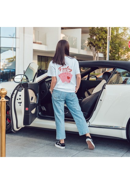 Feeling Lucky Oversize Tişört - Beyaz modelleri