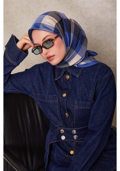 Saks Noktalı Kareli Twill İpek Eşarp