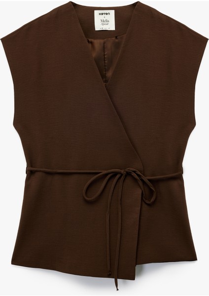 x Melis Ağazat - Rahat Kalıp Kruvaze Bağlama Detaylı Yelek fırsatları