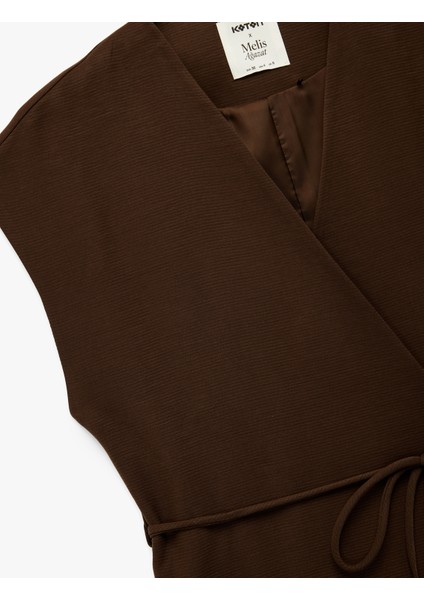 x Melis Ağazat - Rahat Kalıp Kruvaze Bağlama Detaylı Yelek