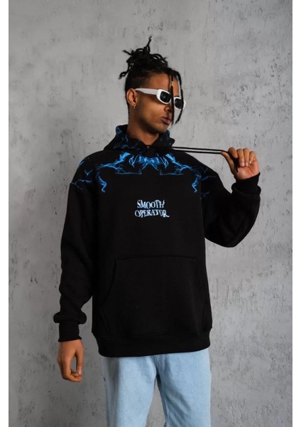 Erkek Yıldırım Baskılı Kapşonlu Sweat - Siyah fırsatları