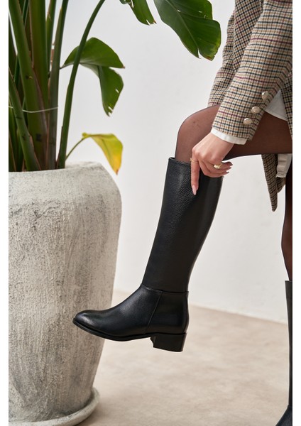 Anastasia Siyah Renkli Hakiki Deri Fermuarlı Kadın Çizme modelleri