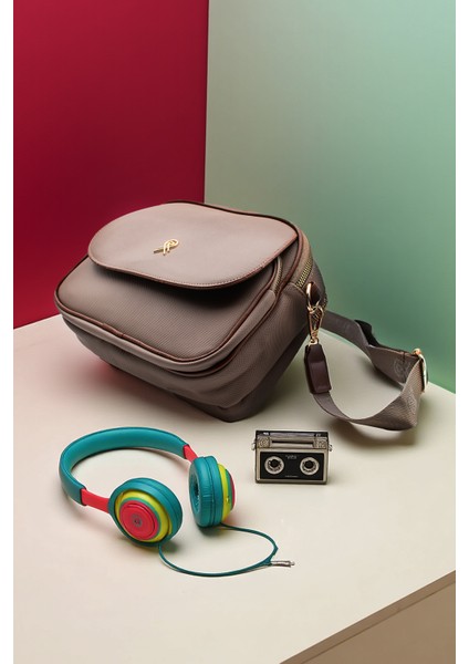 Astarlı Askılı 3 Bölmeli El ve Omuz Çantası 111003 fırsatları