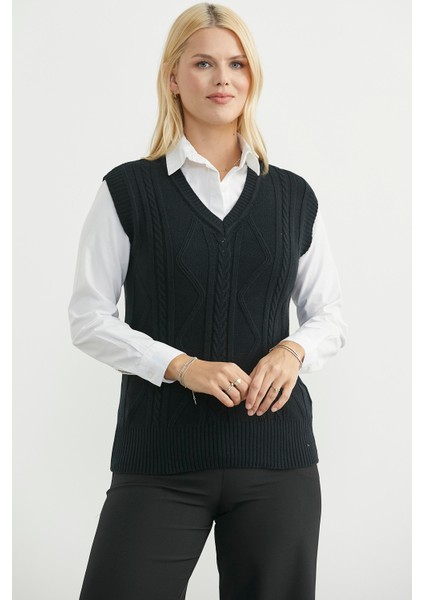 V Yaka Motifli Triko Süveter - Siyah