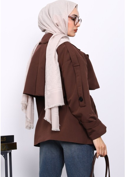 Kahverengi Kravuze Yaka Düğmeli Kısa Trençkot fırsatları
