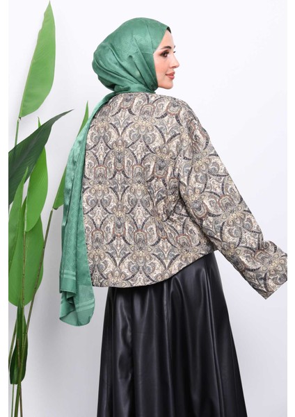 Yeşil Etnik Desenli Kısa Ceket fırsatları