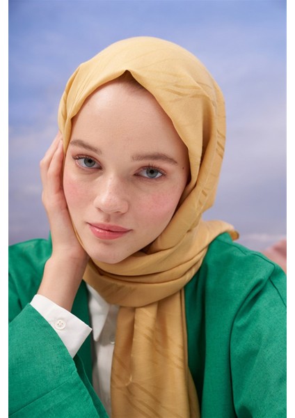 Simetrik Jakar Italyan Ipekli Şal Hardal