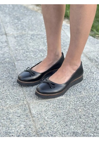 Luvina Taban Fiyonklu Kapalı Büyük Numara Kadın Ayakkabı