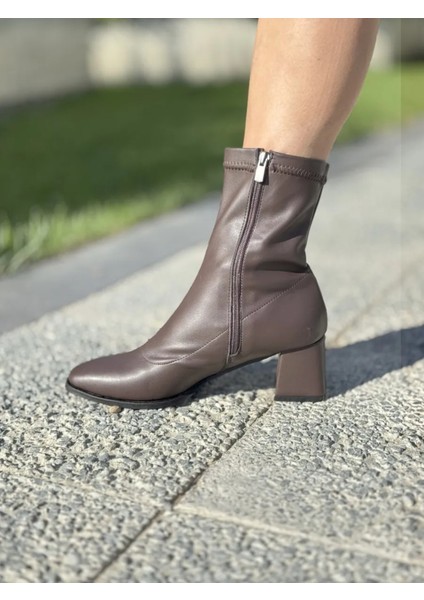 Felix Esnek Streç Kısa Topuklu Kadın Bot Büyük Numara indirimleri