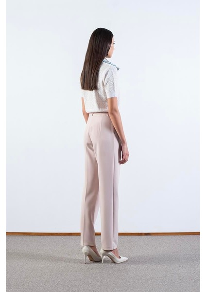 Incoronato Klasik Krep Pantolon Bej fırsatları