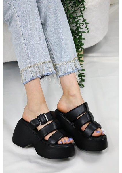 Kadın Mikeno Üç Biyeli Toka Detaylı Kalın Taban Ortopedik Terlik Siyah modelleri