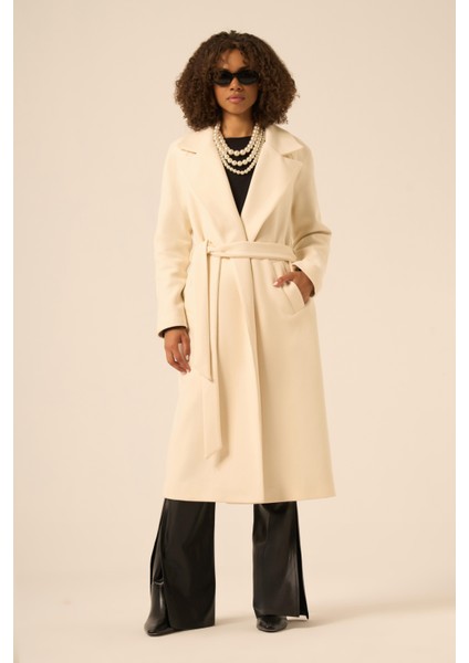 Bayan Kaşe Kaban Ekru 31251 modelleri