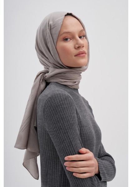 Simetrik Jakar Italyan Ipekli Şal Füme