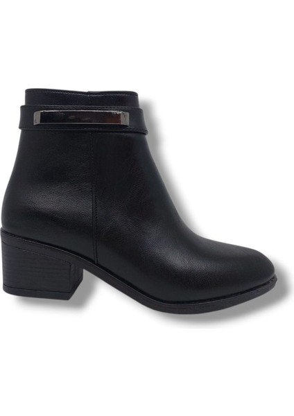 533 Kadın Siyah Tokalı Fermuarlı Alçak Topuklu Bot