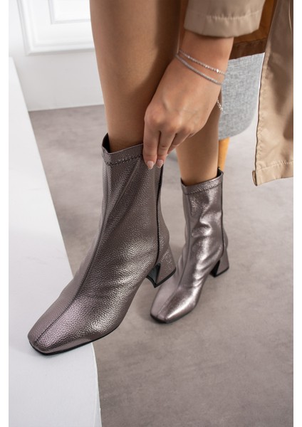 Alvaro Platin Renkli Baskı Desenli Streç Kadın Kalın Topuklu Bot fiyatları