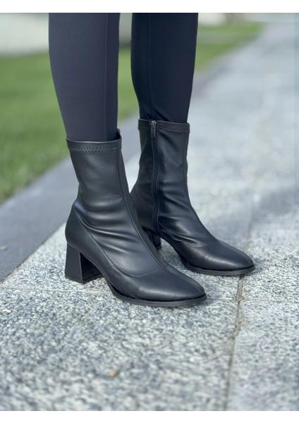 Felix Esnek Streç Kısa Topuklu Kadın Bot Büyük Numara indirimleri