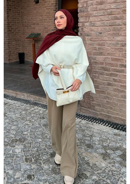 Feyza Hakyemez'in Tercihi Robe Asimetrik Triko Kap Ekru fiyatları