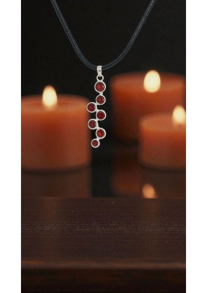 Doğal Garnet Taşlı El Işçiliği 925 Ayar Gümüş Kolye Ucu fırsatları