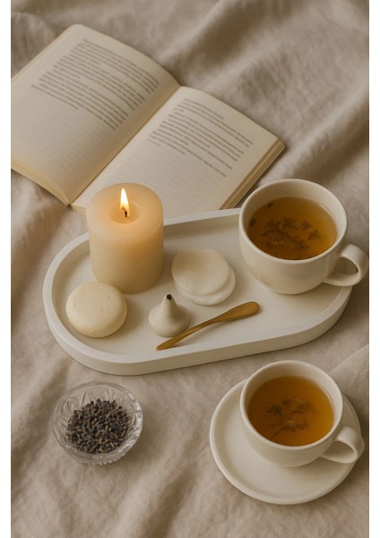 Beyaz Beton Oval Tepsi – Şık ve Dayanıklı Dekoratif Sunum Tepsisi (18×9 Cm)