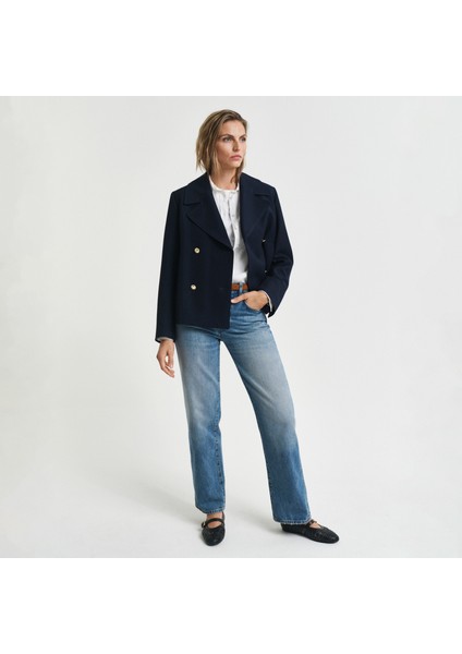 Kadın Beyaz Regular Fit Klasik Yaka Gömlek fırsatları