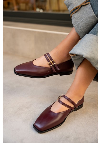 Jadon Bordo Deri Çift Toka Detaylı Babet modelleri