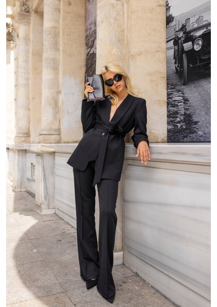 Kadın Bağalamalı Model Kuşaklı Blazer Takım Elbise fiyatları