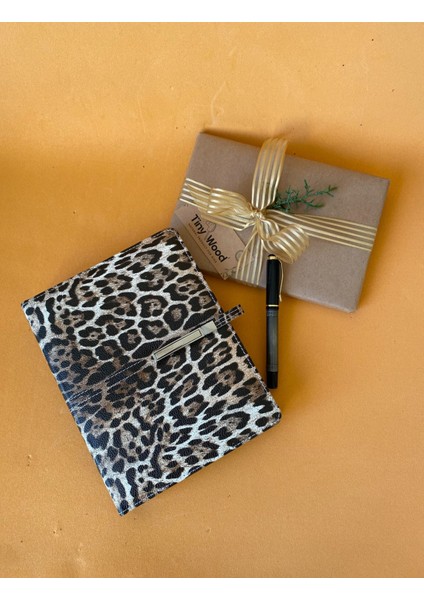 Leopar Desenli Deri Kaplı Kilitli Ajanda | Hesap Makineli | Tarihsiz Planlayıcı modelleri