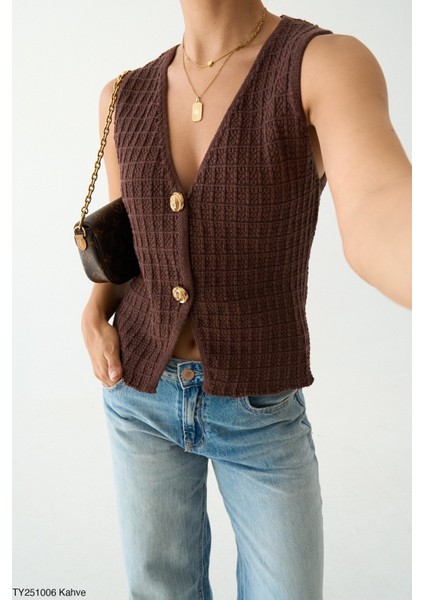 Kadın Kare Desen Düğmeli Triko Yelek