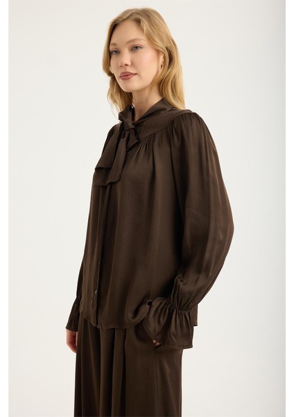 Bağcıklı Dik Yaka Gömlek fiyatları