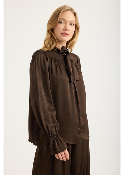 Bağcıklı Dik Yaka Gömlek modelleri