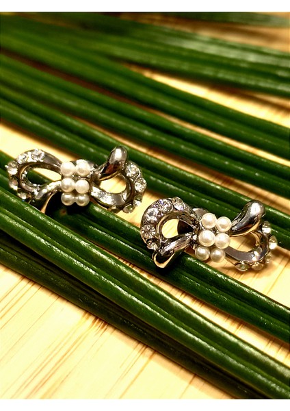 Taşlı Incilil Figürlü Minik Lüks Küpe fiyatları