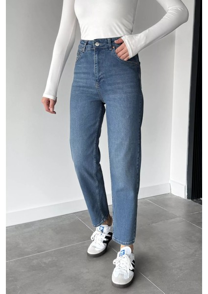 Kadın Yüksek Bel Mom Jean Kot Pantolon P-00018898