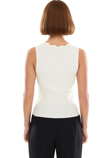 Kadın Kolsuz V Yaka Triko Üst Premium Iplik Özel Tasarım Düğmeler Kaliteli Şık Rahat Modern modelleri