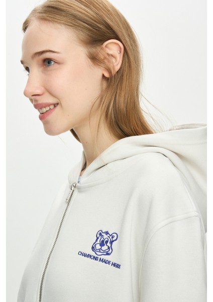 Esther Kemik Rengi Fermuarlı ve Cepli Nakışlı Loose Fit Kadın Sweatshirt modelleri