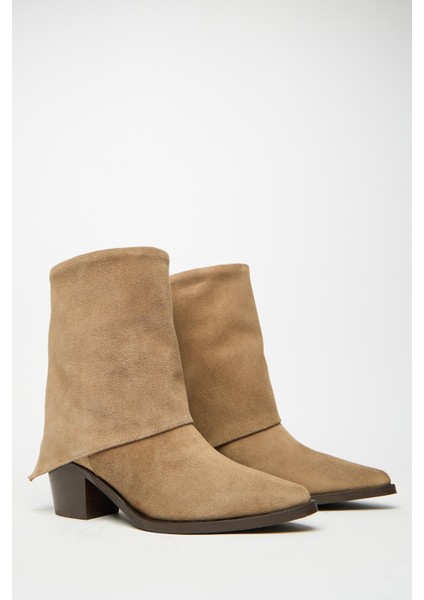 Camel Süet Kadın Hakiki Deri Western Topuklu Bot – Sivri Burun & Fermuar Aksesuarlı indirimleri