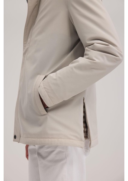 Bej Comfort Fit Hakim Yaka Mont modelleri