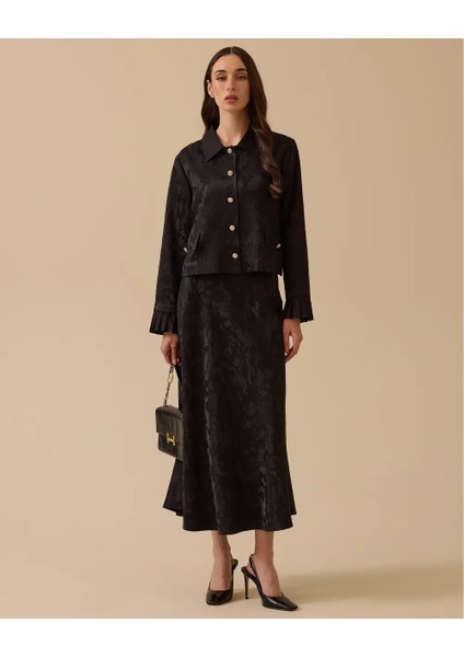 10002521111020 Önden Düğmeli Jakar Kumaş Kol Ucu Piliseli Şık Ceket