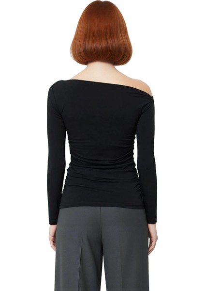 Kadın Regular Asimetrik Yaka Slim Kalıp Örme Büzgü Drape Fitted Vücuda Oturan Kollu Esnek Bluz modelleri