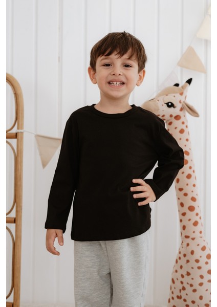 Uzun Kollu ve Pamuklu Siyah Tişört Erkek Çocuk
