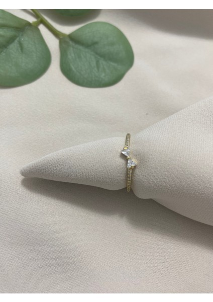 Xuping 14K Altın Kaplama Zirkon Taşlı Kararmaz Suya Dayanıklı Şık Kadın Yüzük Lüks Görünümlü Günlük Kullanıma Uygun Sevgiliye Özel Hediyelik Takı