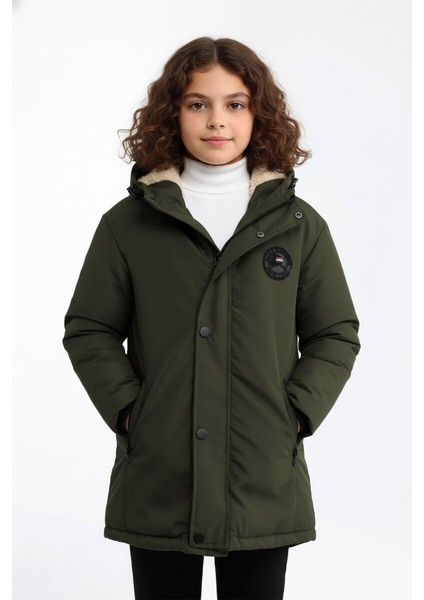 İçi Kürklü Su ve Rüzgar Geçirmez Kapüşonlu Kız Çocuk Mont modelleri