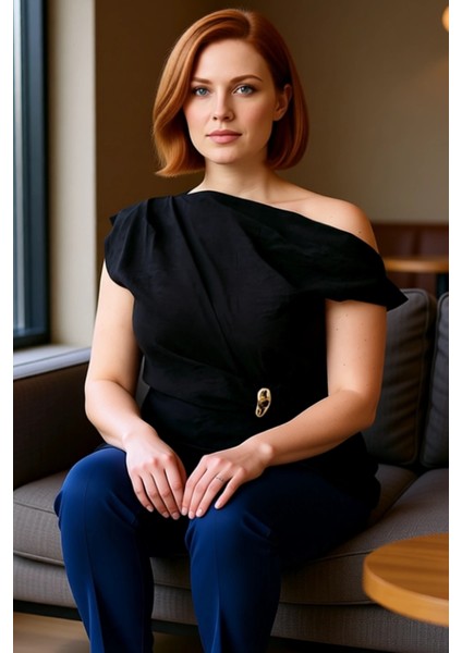 Kadın Asimetrik Kesim Kayık Yaka Detaylı Dokuma Bluz Kaliteli Şık Rahat Modern Zarif fiyatları