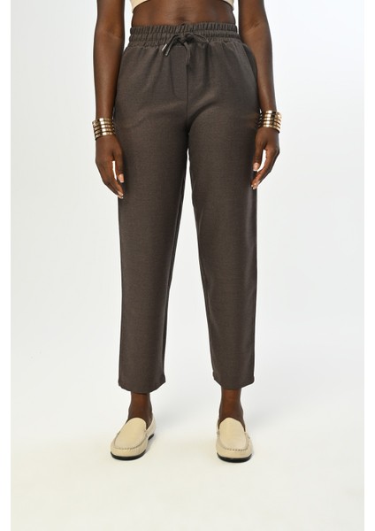 Kadın Beli Lastikli Rahat Kalıp Regular Düz Renk Pantolon