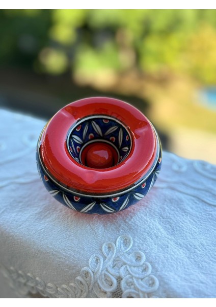 El Yapımı Seramik Kapaklı Küllük