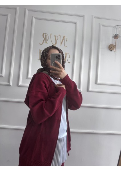 Kapüşonlu Ikili Takım